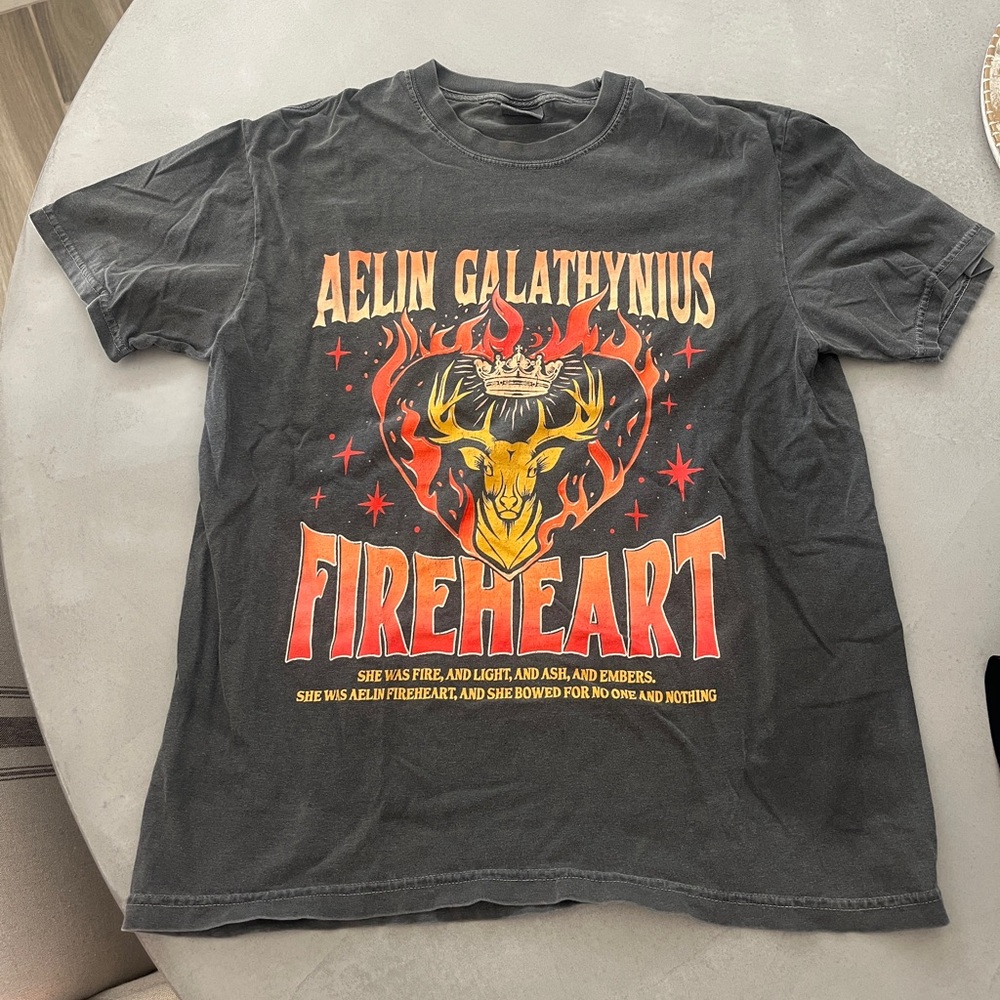 Thrown of Glass Aelin Galathynius Fireheart Graphic T-Shirt